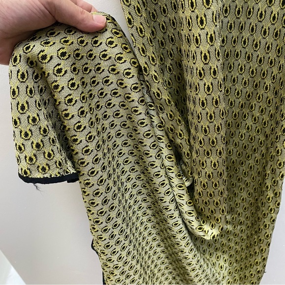 Urban Revivo Princess-Sleeve Knit Dress in Peacock Print - Picture 2 of 4